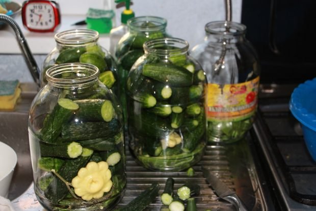 Canned cucumbers with squash