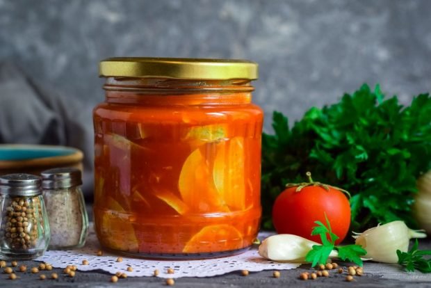 Cucumber salad in tomato filling for winter