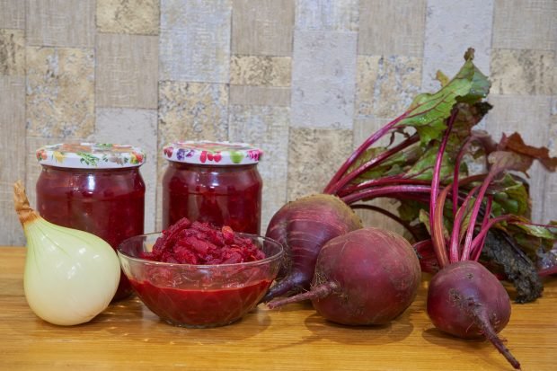 Borscht without cabbage in cans for the winter