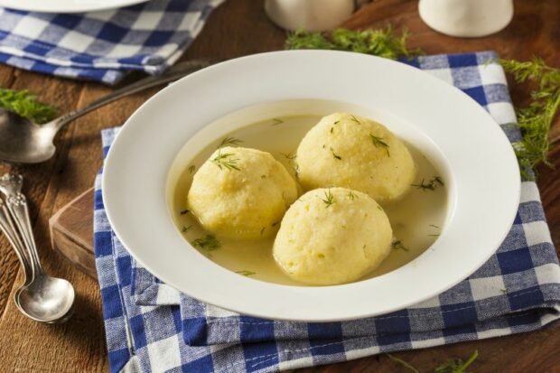 Soup with thin lavash dumplings 