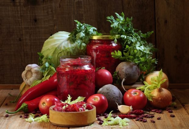 Borscht dressing with beetroot for winter