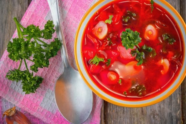 Ukrainian borscht with cauliflower 