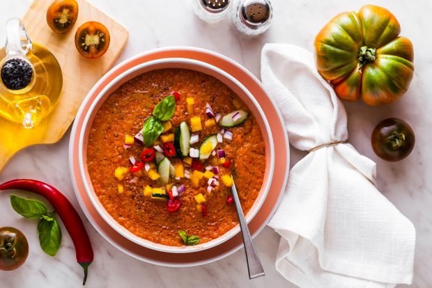 Spanish tomato Salmorejo soup with bread 