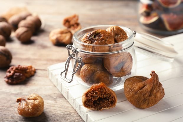 Dried figs for winter – a simple and delicious recipe, how to cook step by step