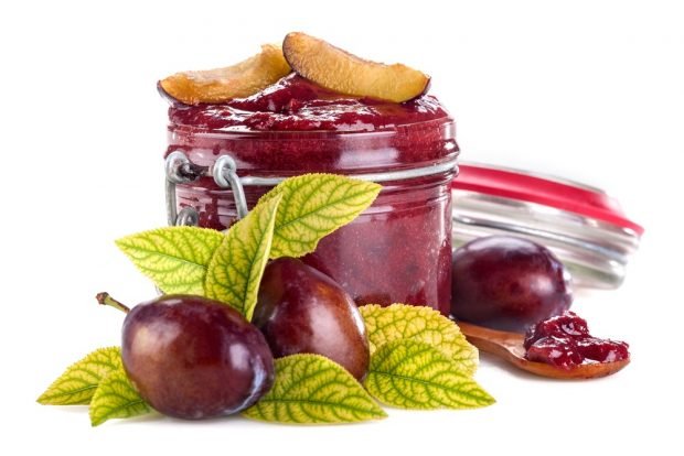 Plum jam without seeds through a meat grinder