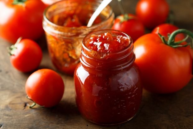 Sweet and sour tomato sauce 