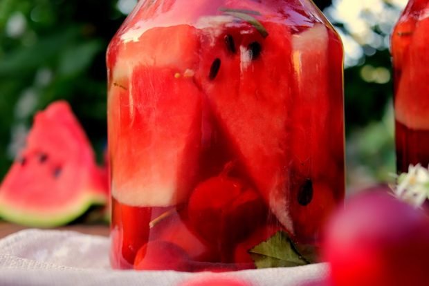 Watermelon compote for winter