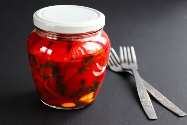 Hot pepper with honey for winter 