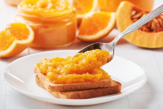 Pumpkin jam with lemon, orange and dried apricots