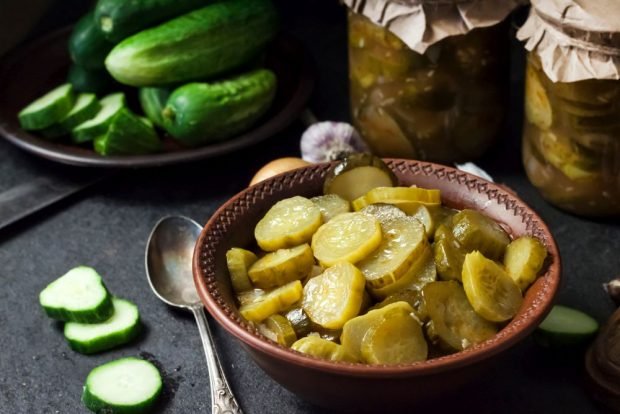 Cucumber salad for winter without sterilization with vinegar