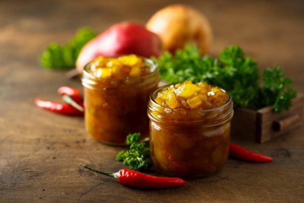 Mango chutney for winter 