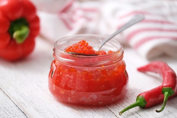 Bulgarian pepper jam