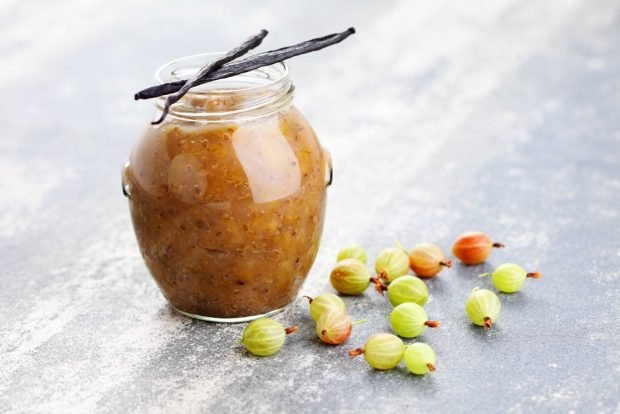 Green gooseberry jam