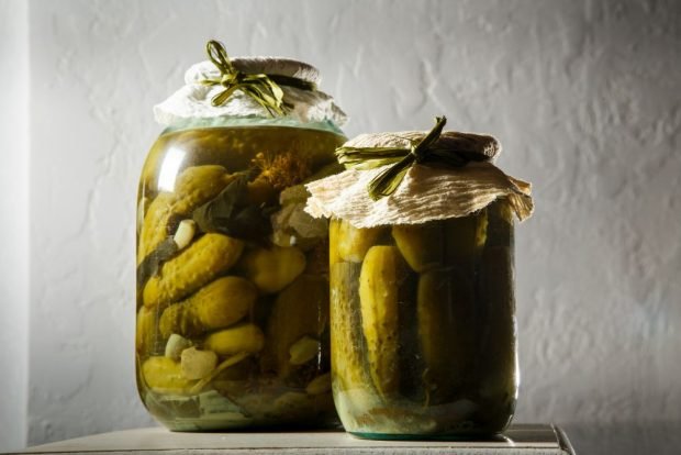 Pickled cucumbers with turmeric for winter – a simple and delicious recipe, how to cook step by step