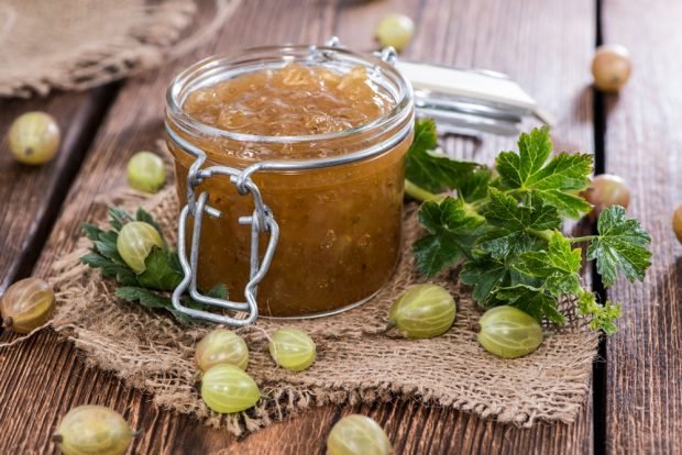 Gooseberry jam with gelatin