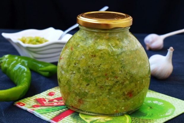 Green adjika for the winter without cooking 