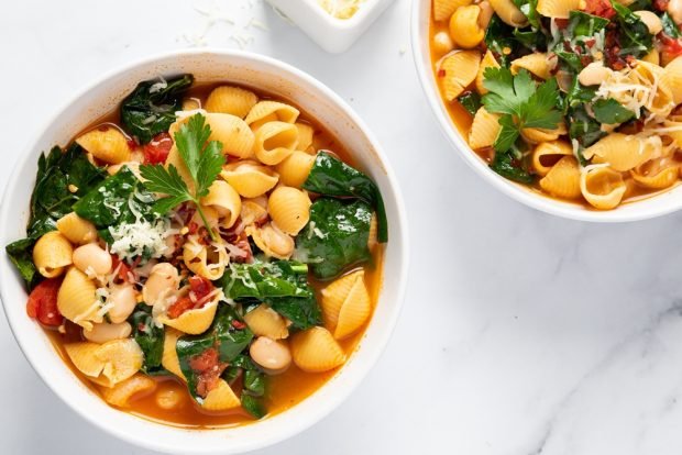 Soup with beans and pasta – a simple and delicious recipe, how to cook step by step