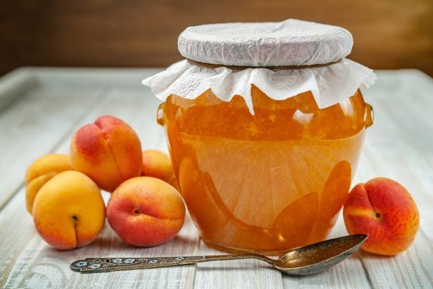 Apricot jam 