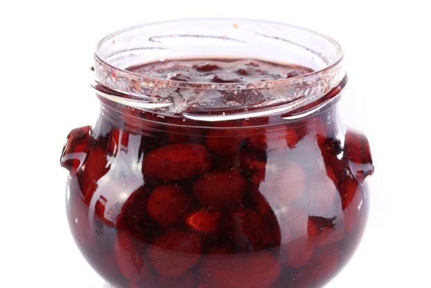 Cherry plum jam with stones