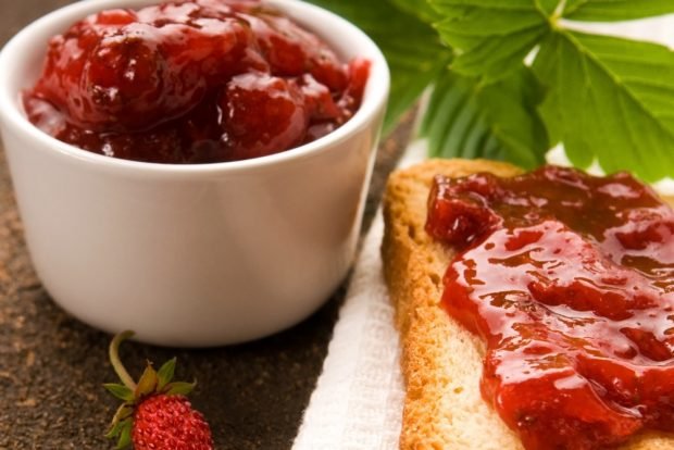 Wild strawberry jam 