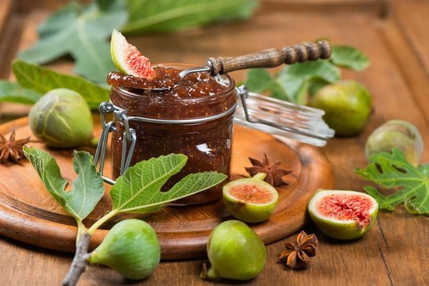 Jam from unripe figs 