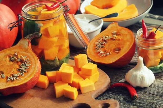 Canned pumpkin is a simple and delicious recipe, how to cook step by step