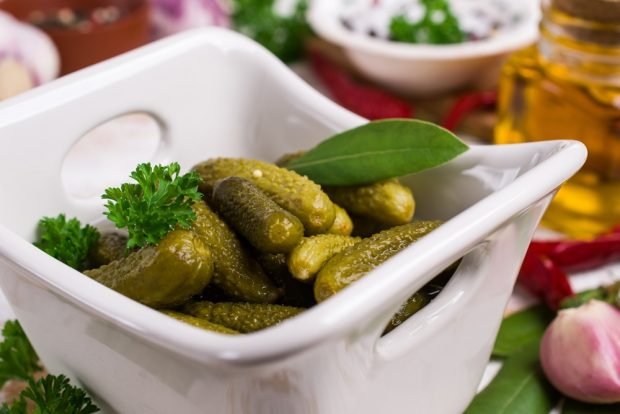 Pickled cucumbers in Hungarian for winter