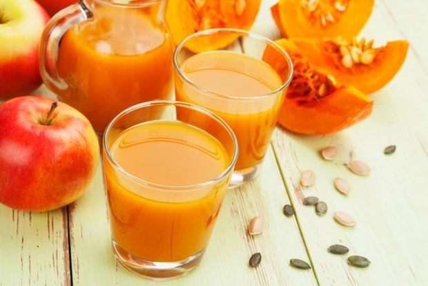 Pumpkin juice with apples and oranges for winter