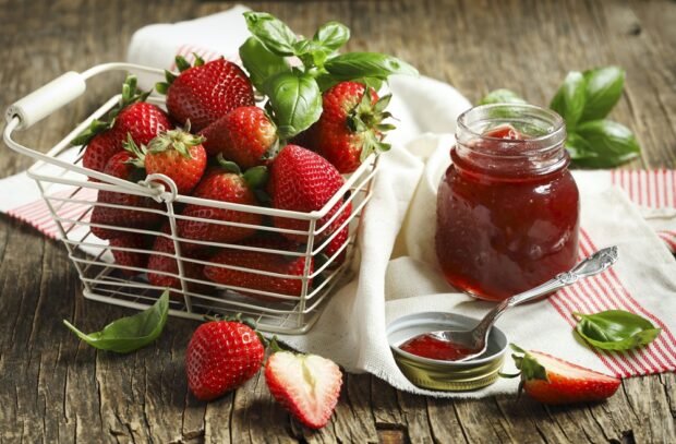 Strawberry jam with basil