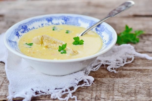 Cheese soup with chicken 