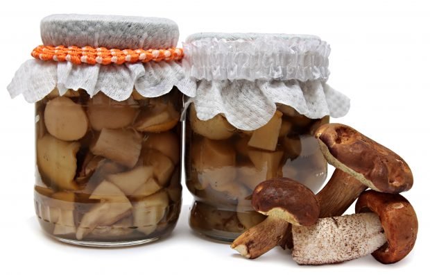 Pickled Polish mushrooms for winter