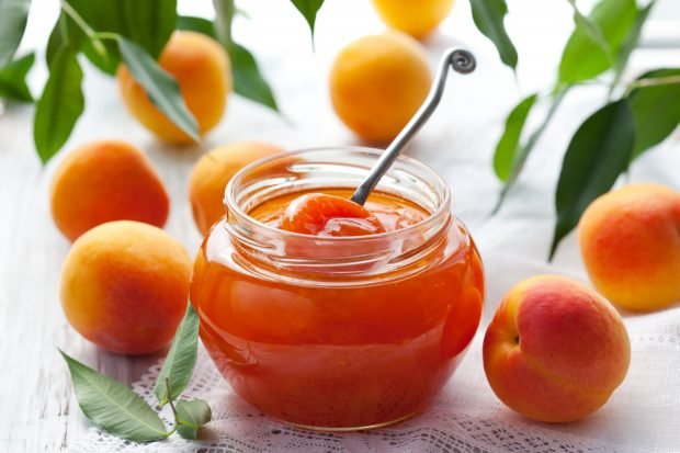 Apricot jam 