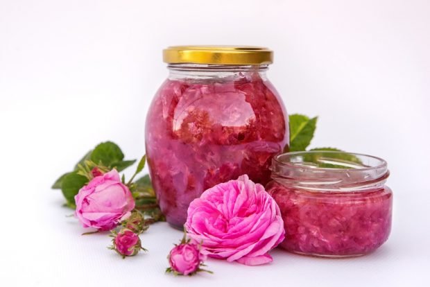 Rose petal jam