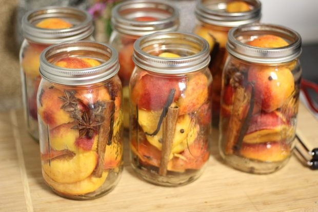 Canned peach compote with spices is a simple and delicious recipe, how to cook step by step