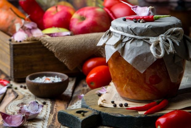 Pepper and tomato adjika with apples for winter