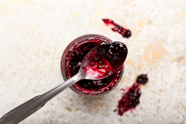 Black currant and gooseberry jelly 