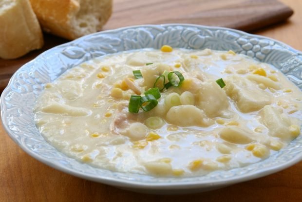 Milk soup with chicken and corn