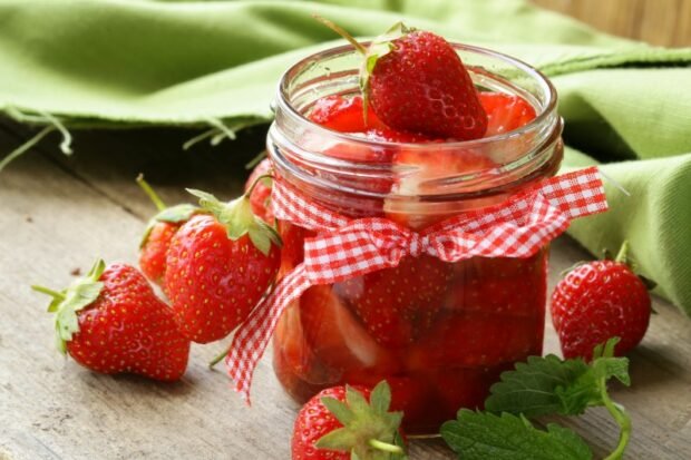 Canned strawberries in syrup