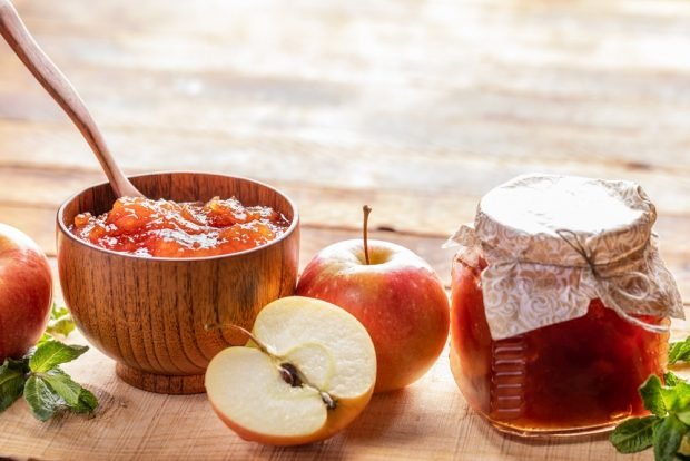 Apple jam without peel 