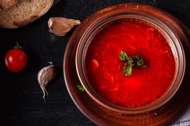 Quick borscht with sauerkraut