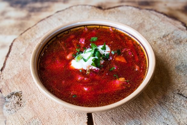 Borscht with Peking cabbage