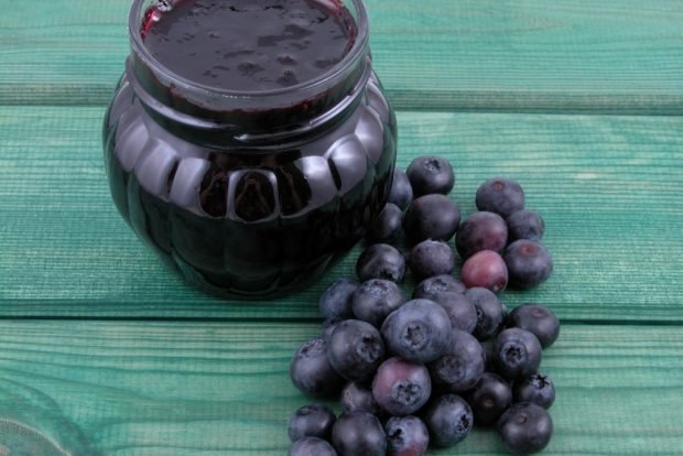 Blueberry jelly for winter 