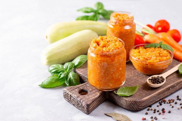 Squash caviar for winter through a meat grinder is a simple and delicious recipe, how to cook step by step