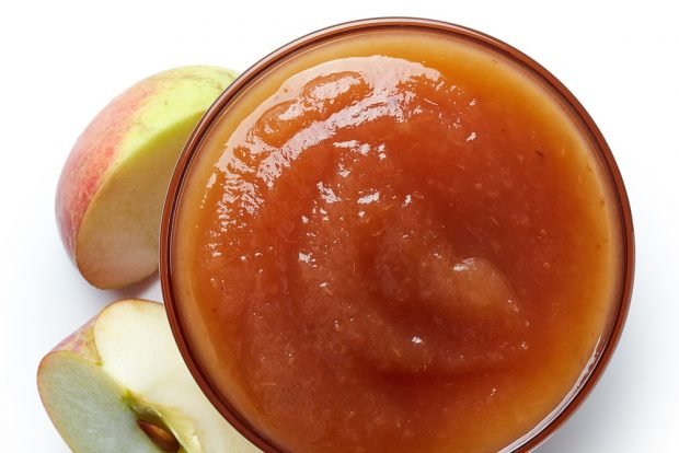 Apple jam with peel