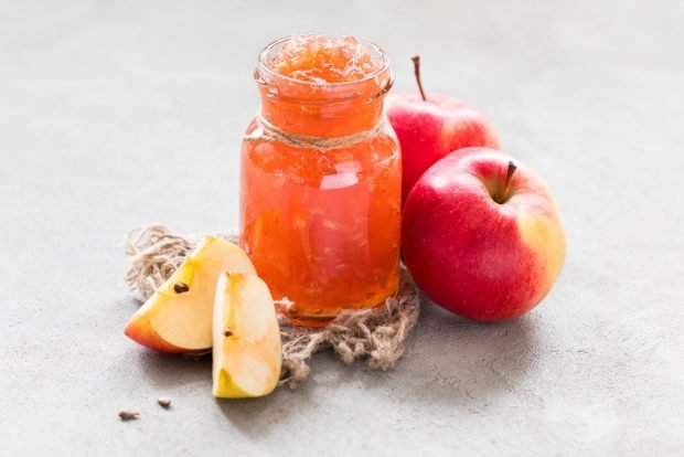 Jam from apples through a meat grinder