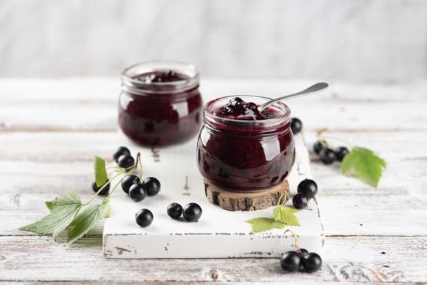 Blackcurrant jelly with agar