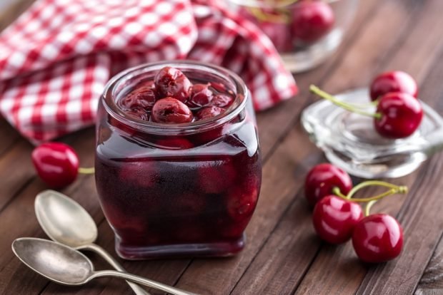 Cherry in seedless syrup for winter is a simple and delicious recipe, how to cook step by step