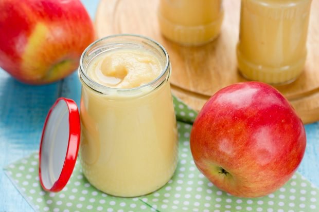 Apples with condensed milk for winter