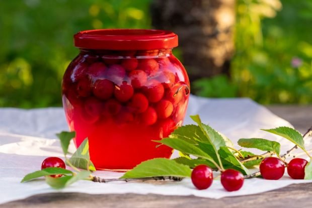 Cherry compote for winter without sterilization