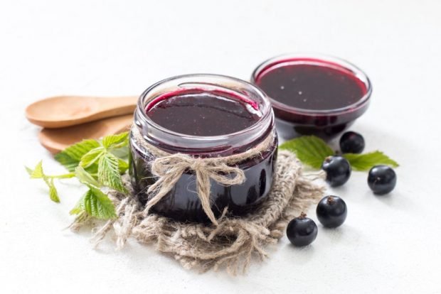 Black currant jelly jam 